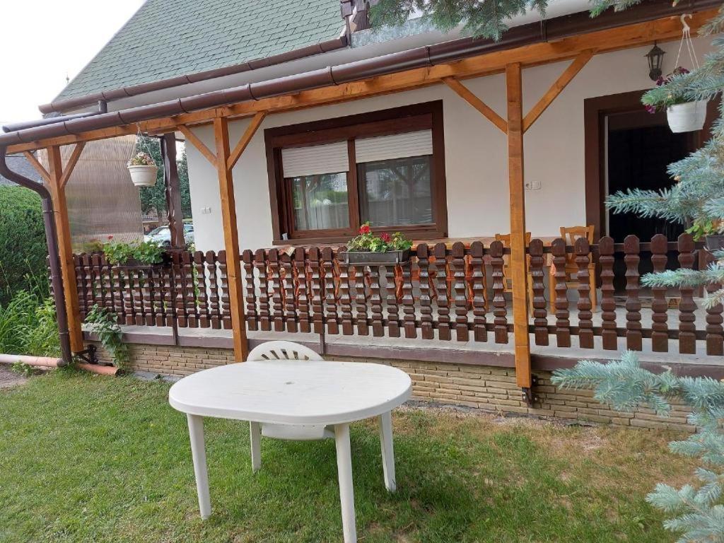 Istvan Apartmanok Keszthely Kültér fotó
