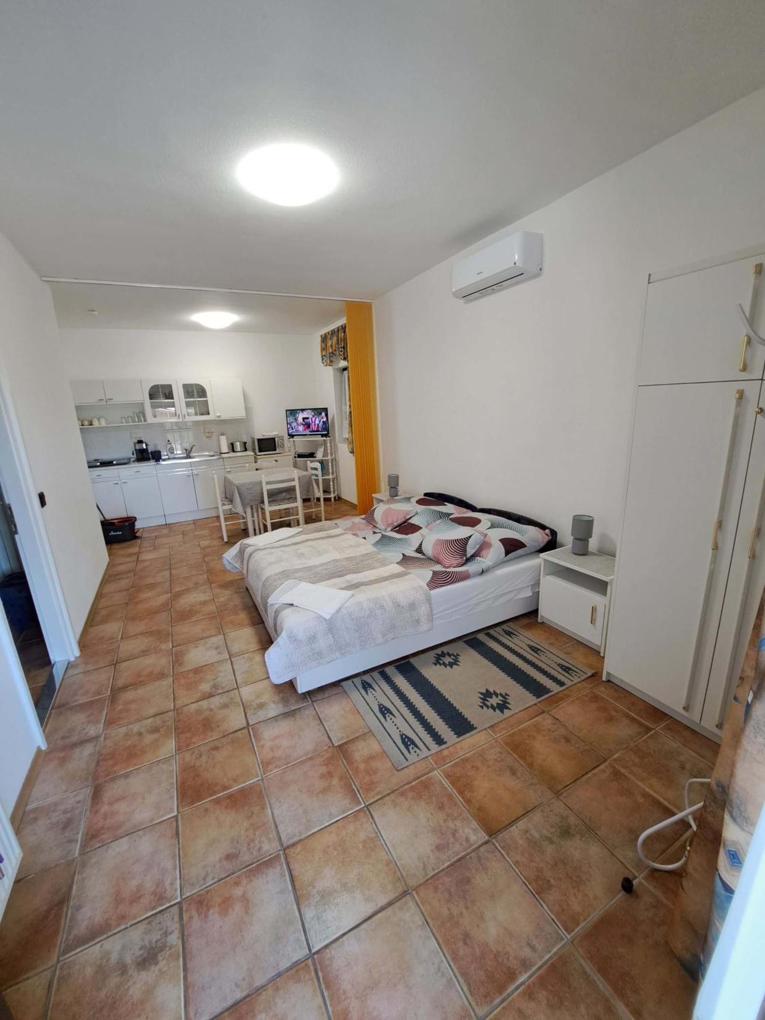 Istvan Apartmanok Keszthely Kültér fotó